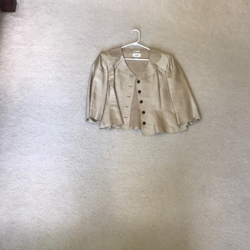 Beige color